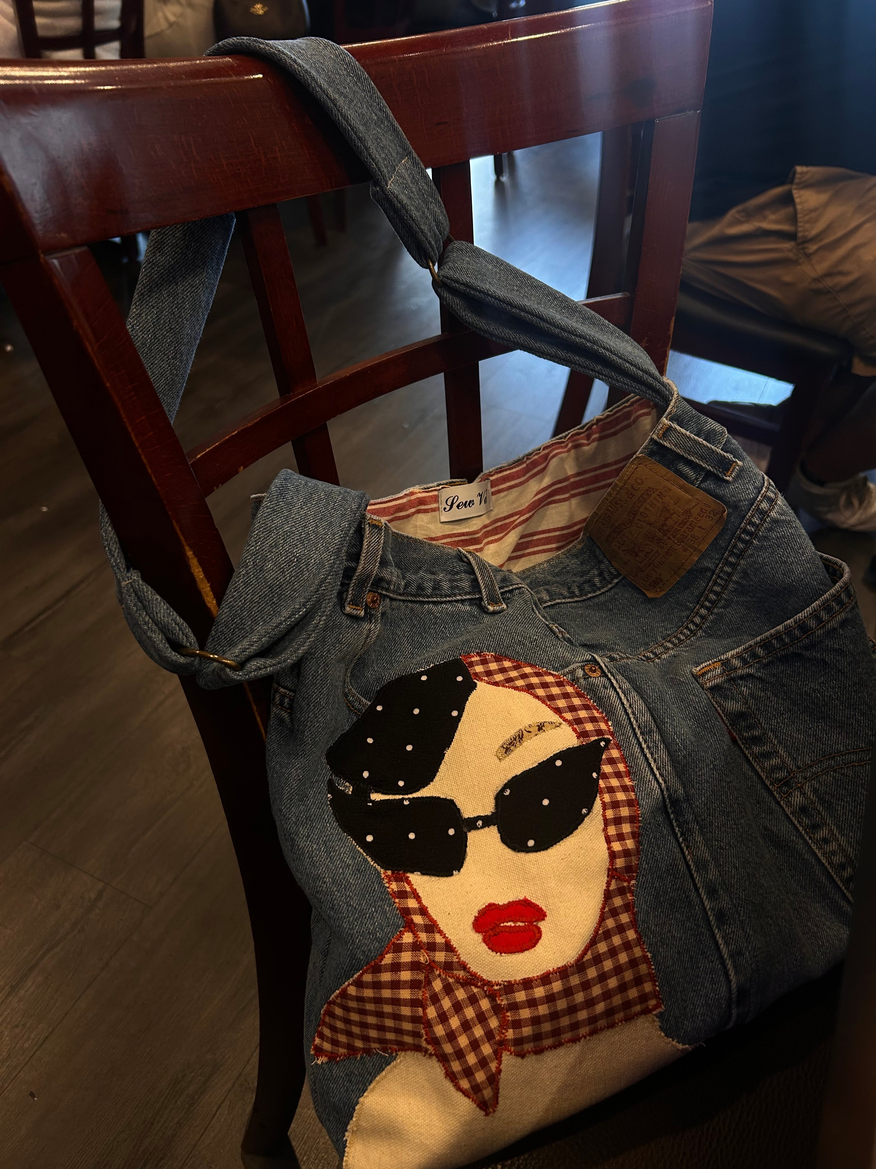 The Icon Shoulder Bag