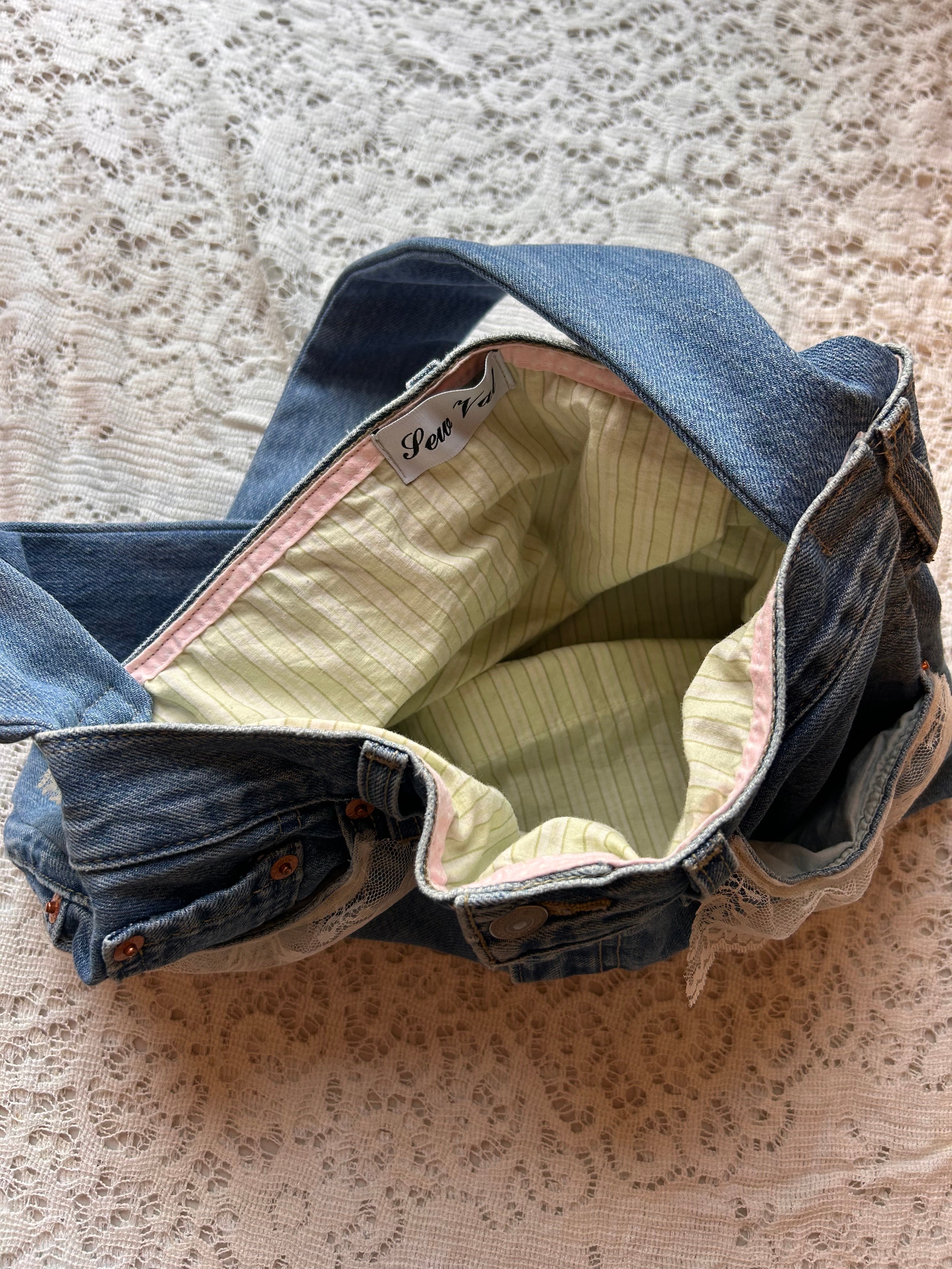 Little Lace Shoulder Bag